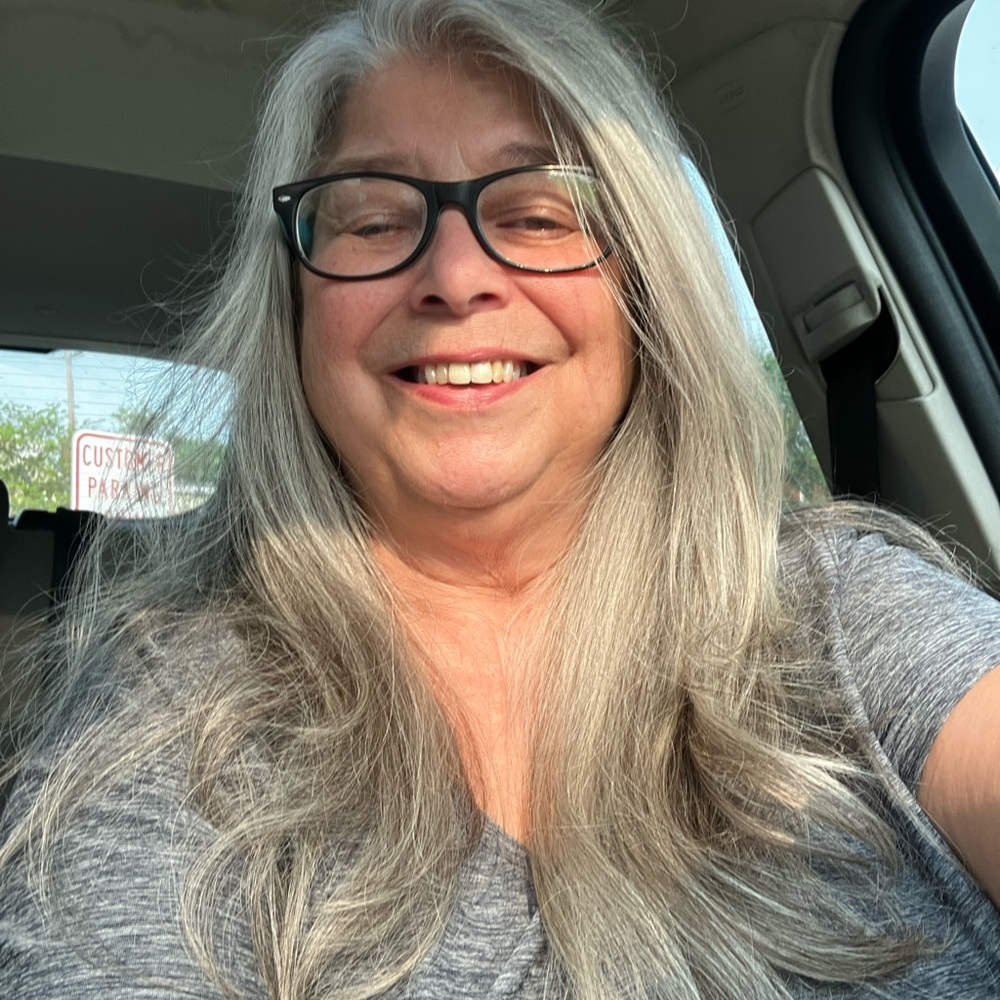 Meet your Posher, Toni